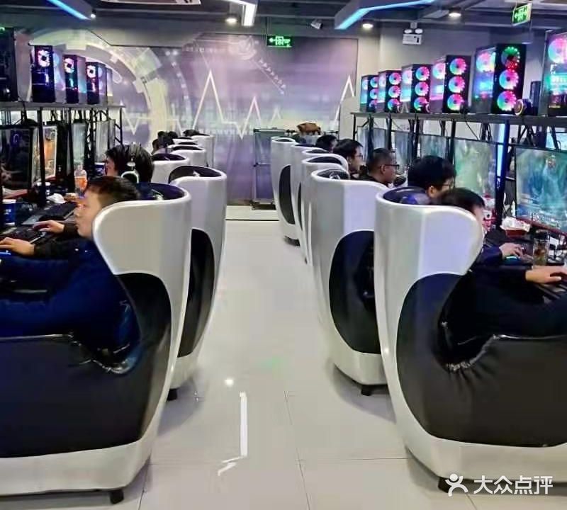 四海网咖电竞馆(新禧路店)