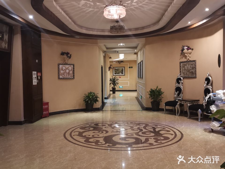 柏晶印象影院式足疗保健养生(一店)