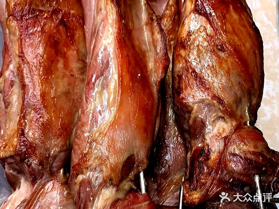 狼族烧烤·羊腿·海鲜·干煸(红旗街店)