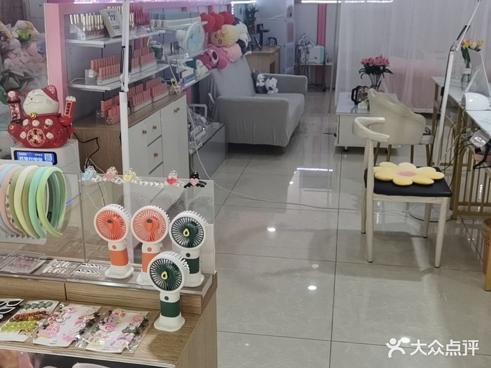 甜甜美甲·SWEET MANICURE