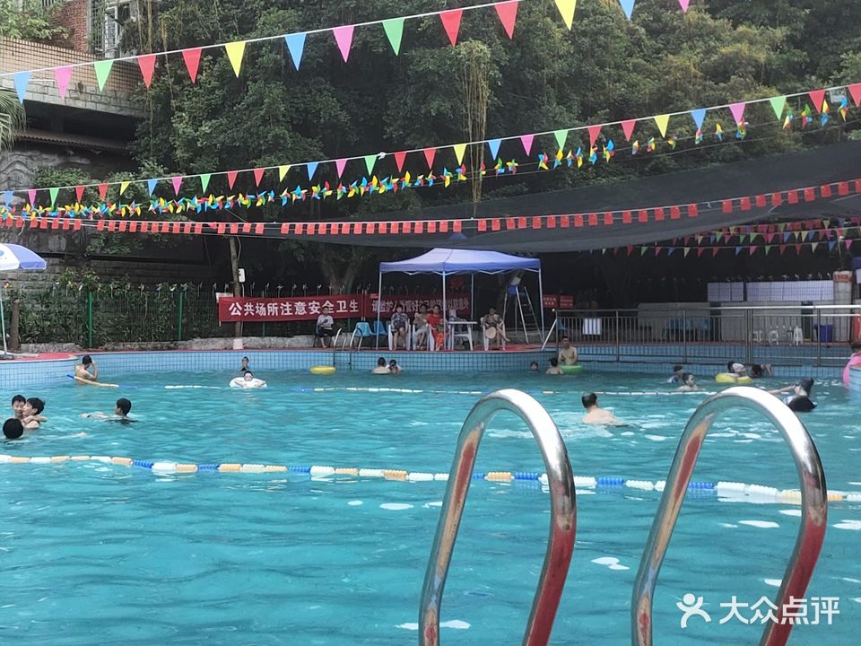 盐都花园游泳池