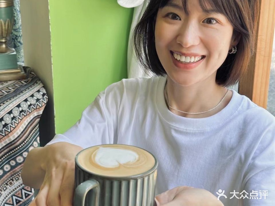 慕乐良社·别墅咖啡·西餐·音乐Live小酒馆(露天花园思北店)