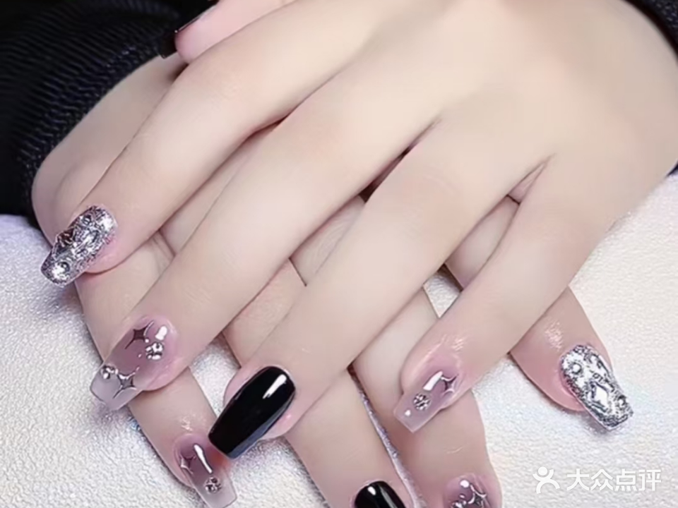 贺妈美甲