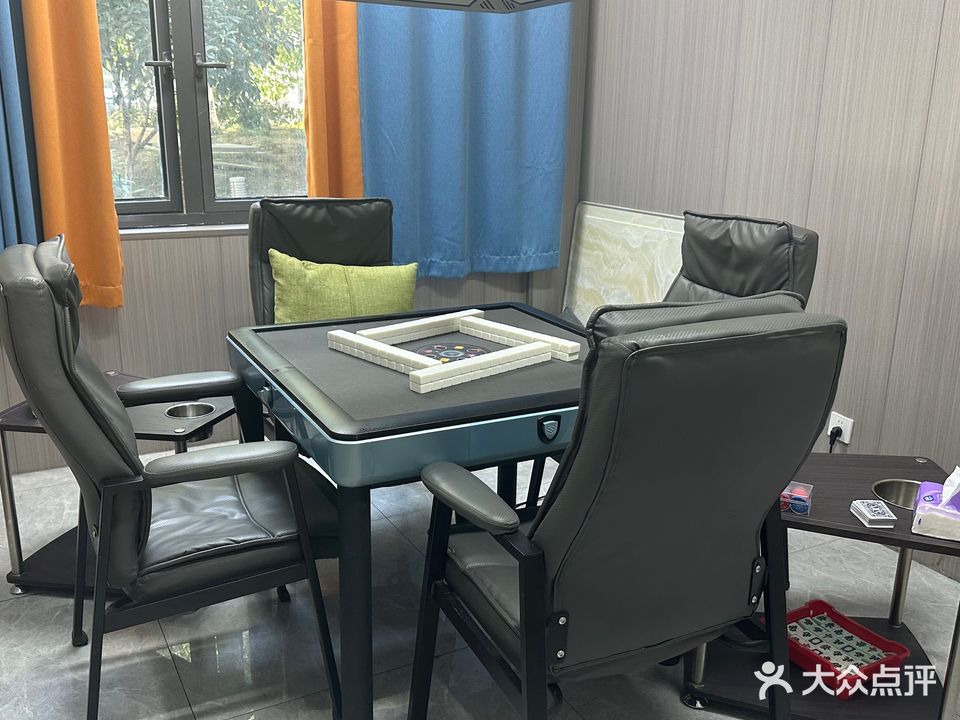 扣扣棋牌(彭埠新和嘉苑店)