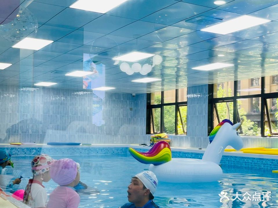 冠浪儿童游泳馆