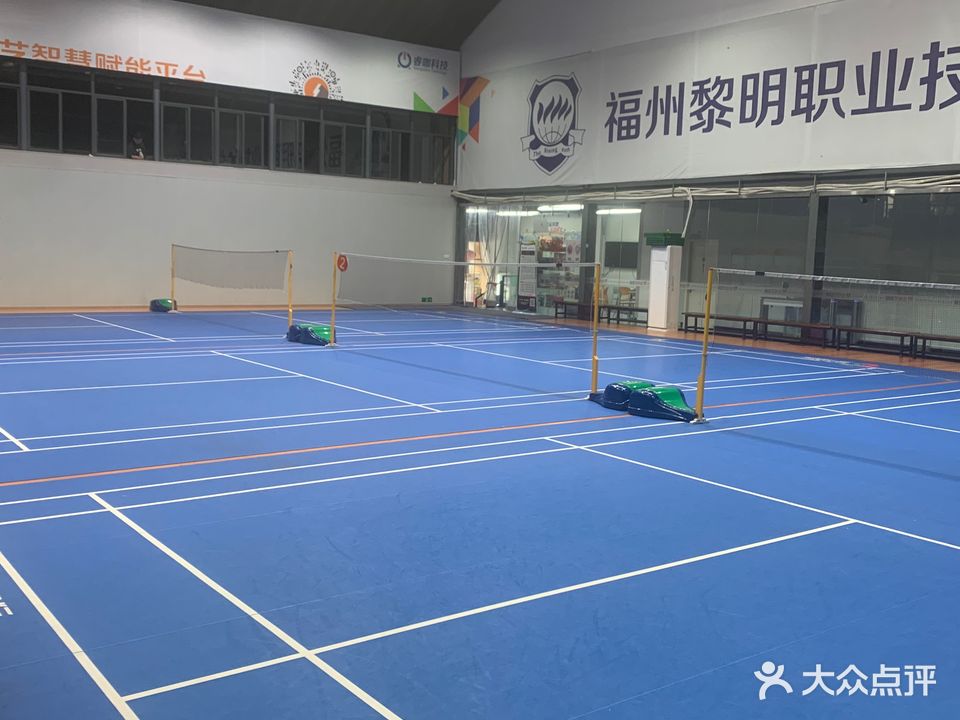 盛羽国际青少年体育俱乐部。(牡丹文体中心馆)