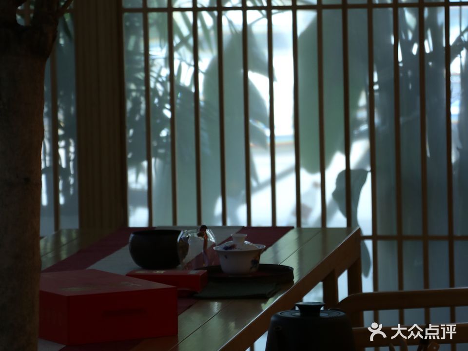 隆合茶业(玉龙大街店)