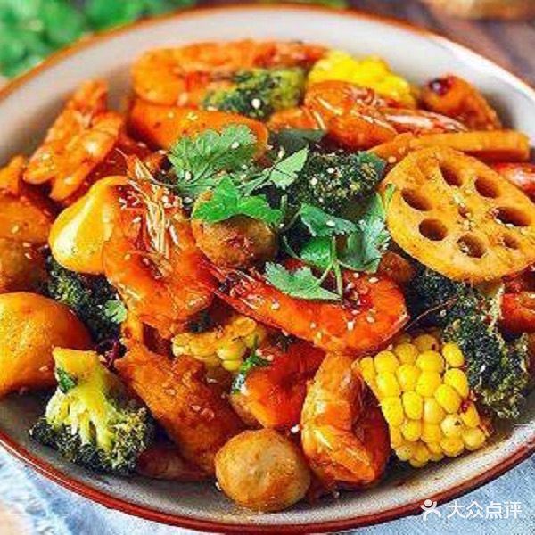 真给力麻辣香锅·赵小飞旋转小火锅(优越城店)