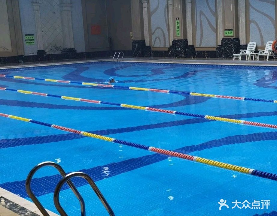 金曼巴游泳健身馆(御景蓝湾店)