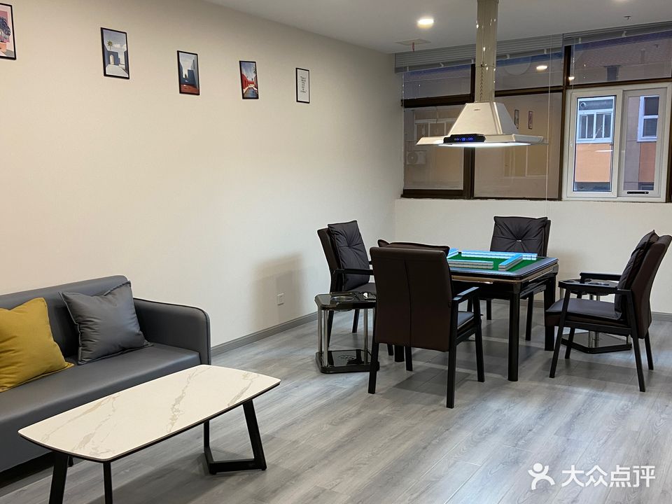 乐喜胡气派室(当代商城店)