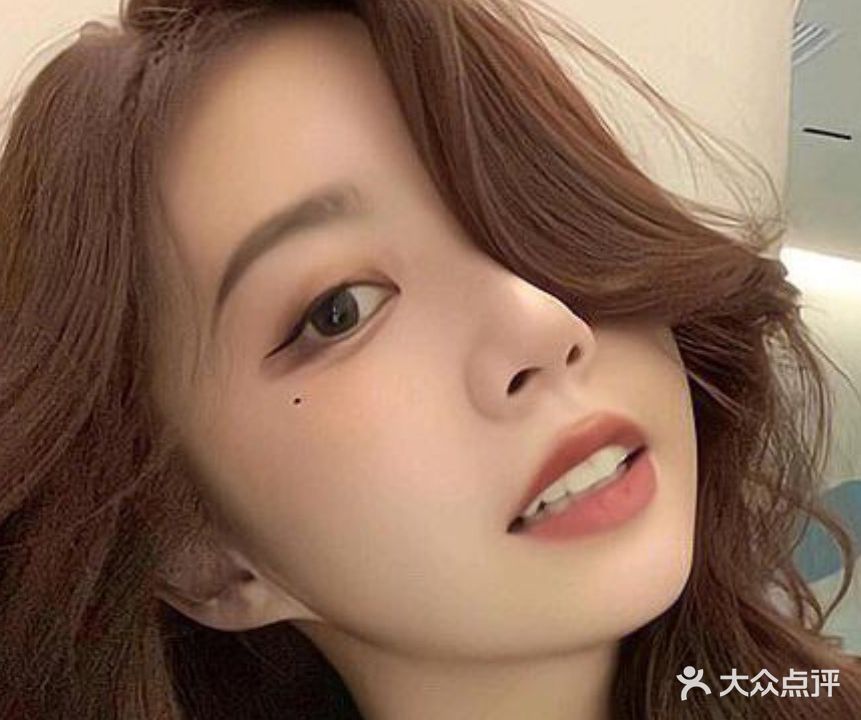 伊卡美发美甲
