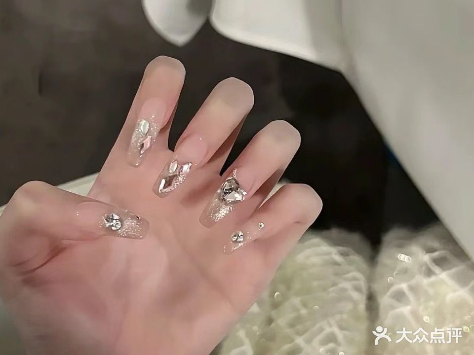 巧巧美甲美睫(光彩商城店)