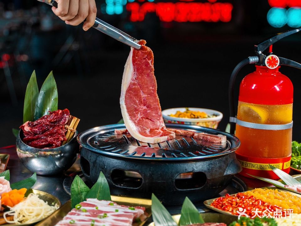猪三福烤肉工厂(世纪天成店)