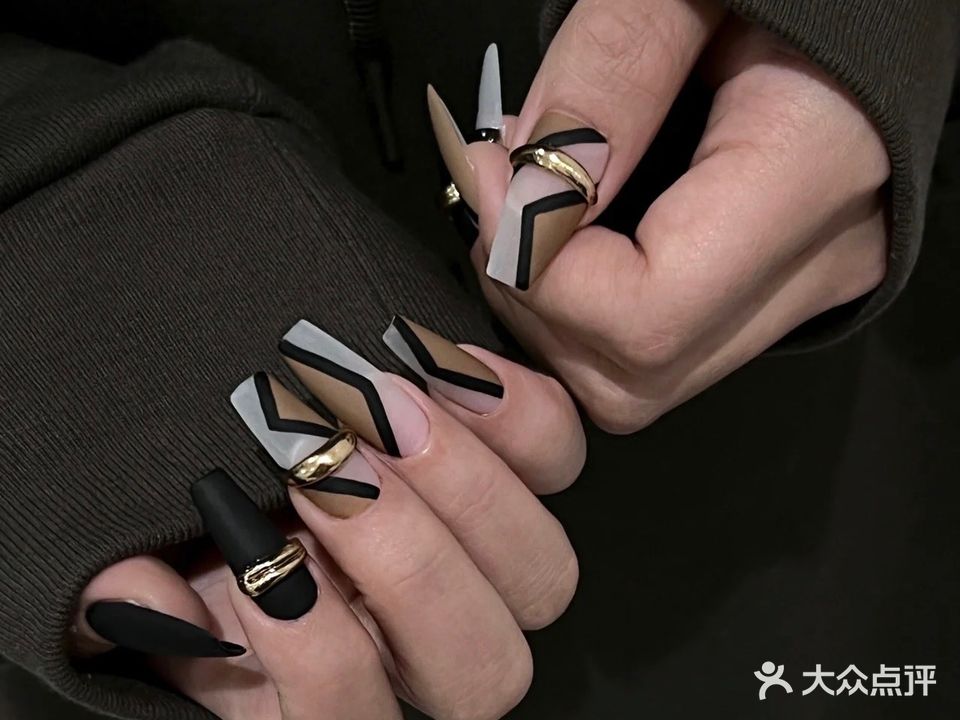 慕蔻美甲美睫