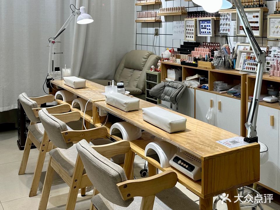 瑞娅美甲(曲靖店)