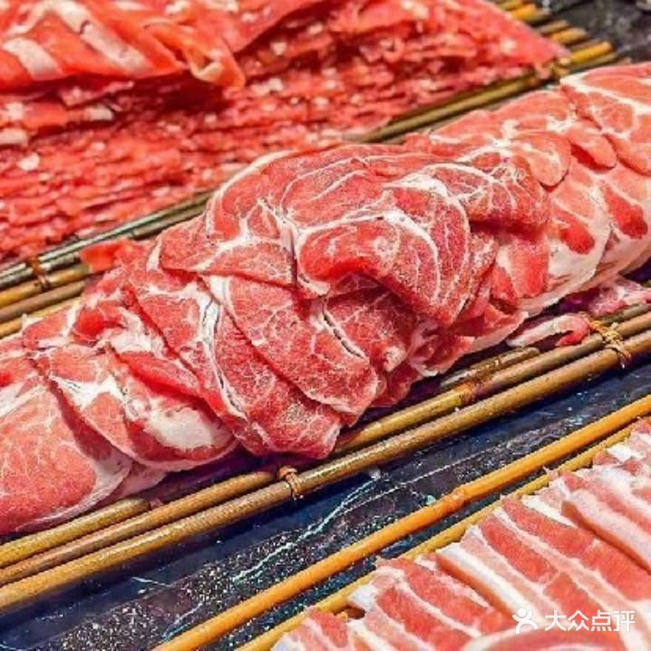 小负婆自助烤肉火锅(第七街区店)