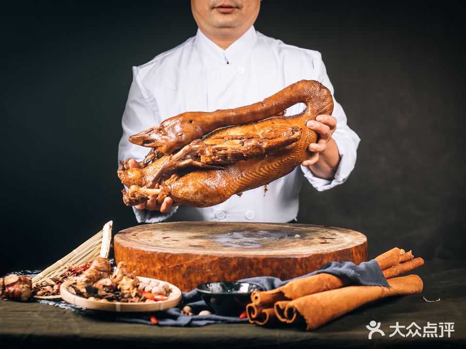 春梅丽卤鹅馆(中山路店)