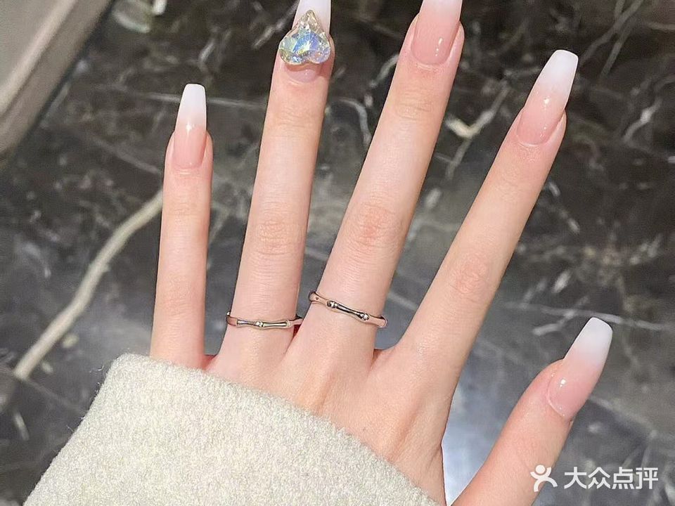 十月yu你(美甲美睫美妆)
