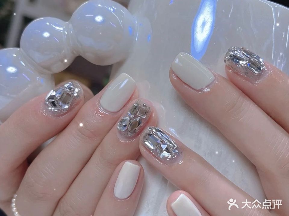 小宣美甲美睫