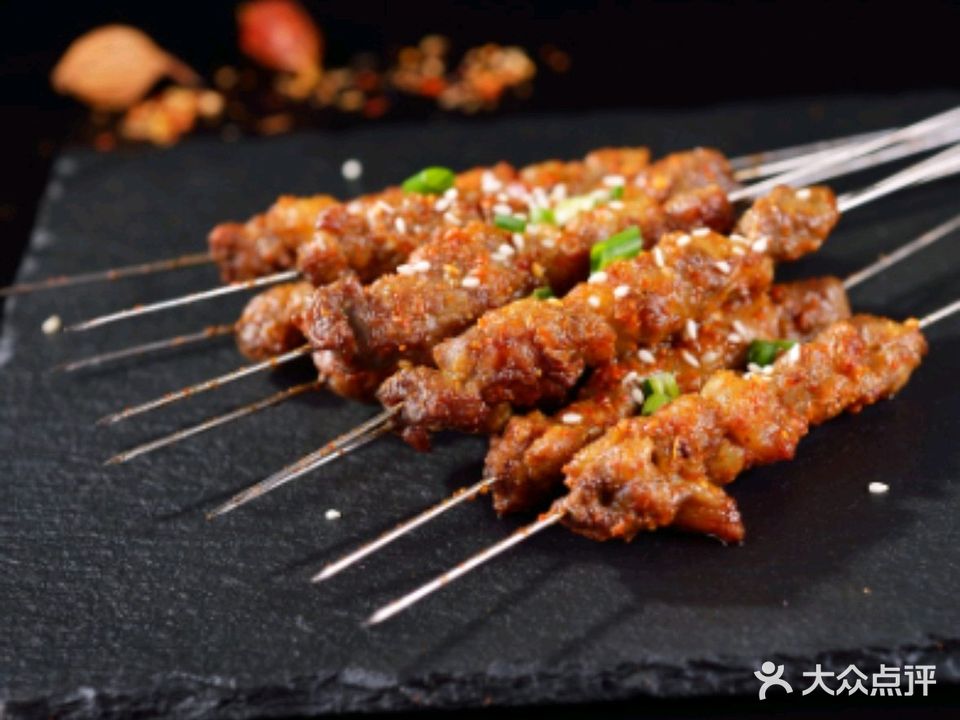 77牛蛙龙鲜烧烤(中央城店)