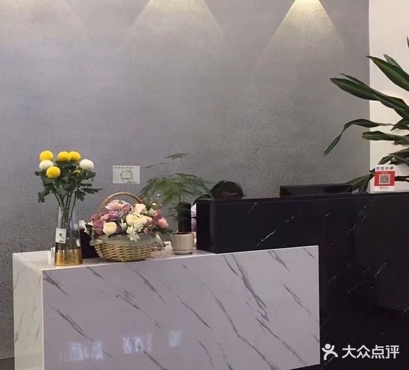 出色美发沙龙(长融世贸广场店)