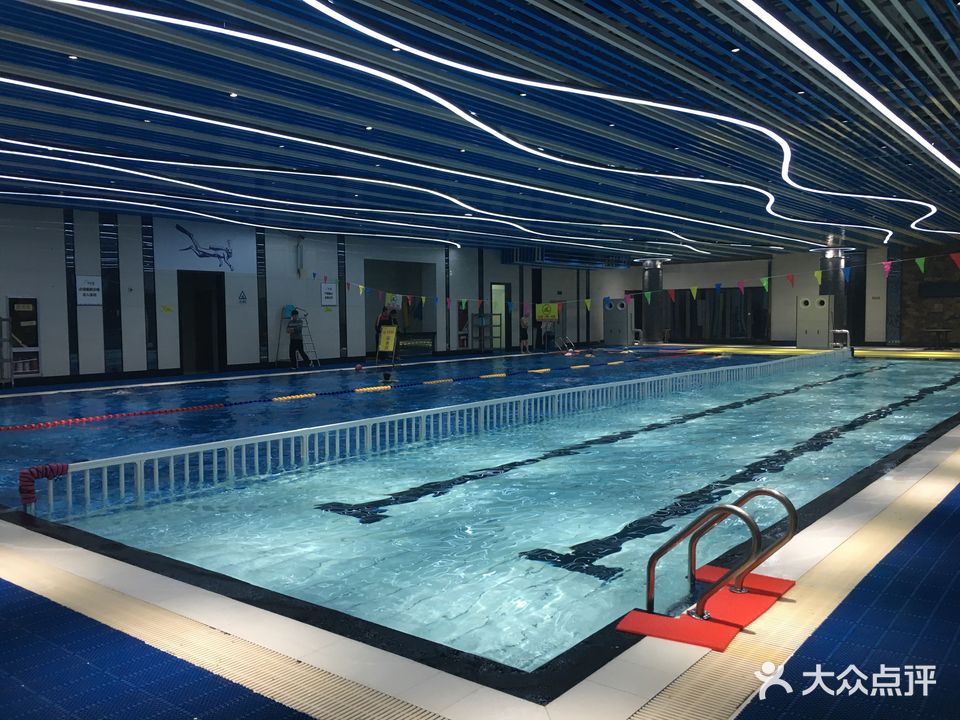 华兴体育游泳馆(浐灞一号店)
