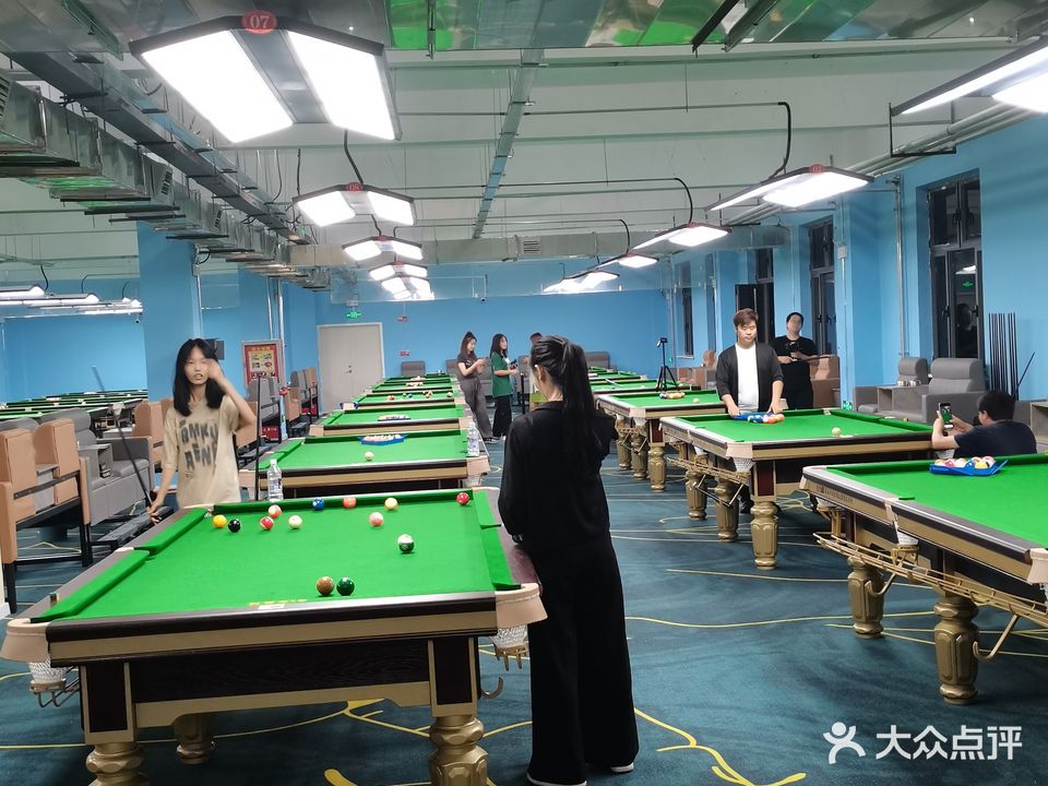 致遠臺球(巴音學(xué)院店)