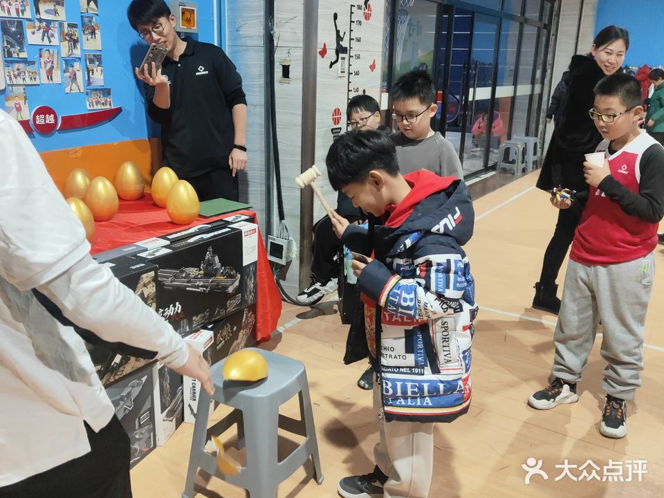 旋动篮球俱乐部(正德店)