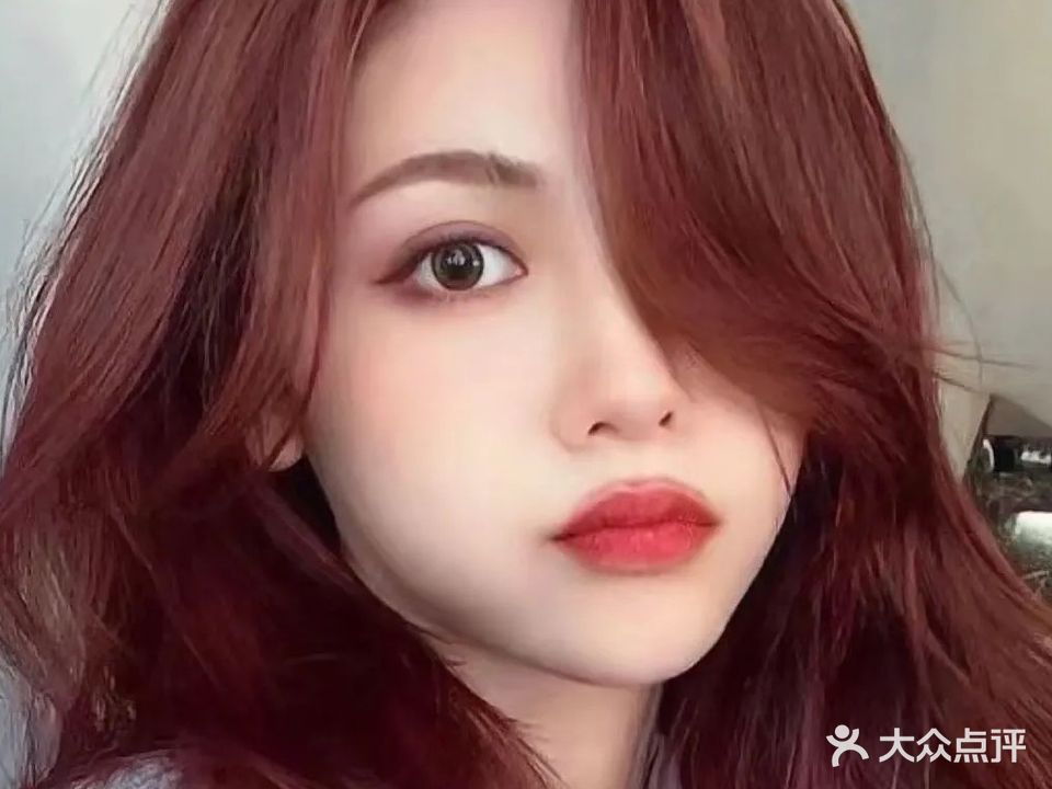 发艺社轩专业烫染(春光路店)