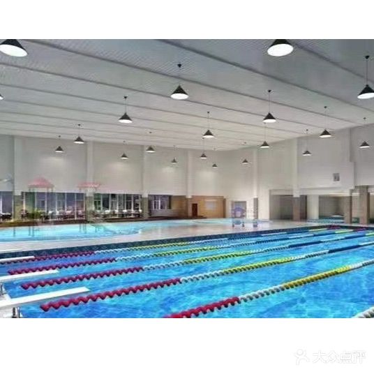 蝴蝶泉游泳健身会馆