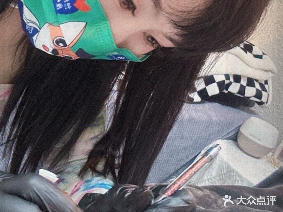 莎莎·美容美甲工作室