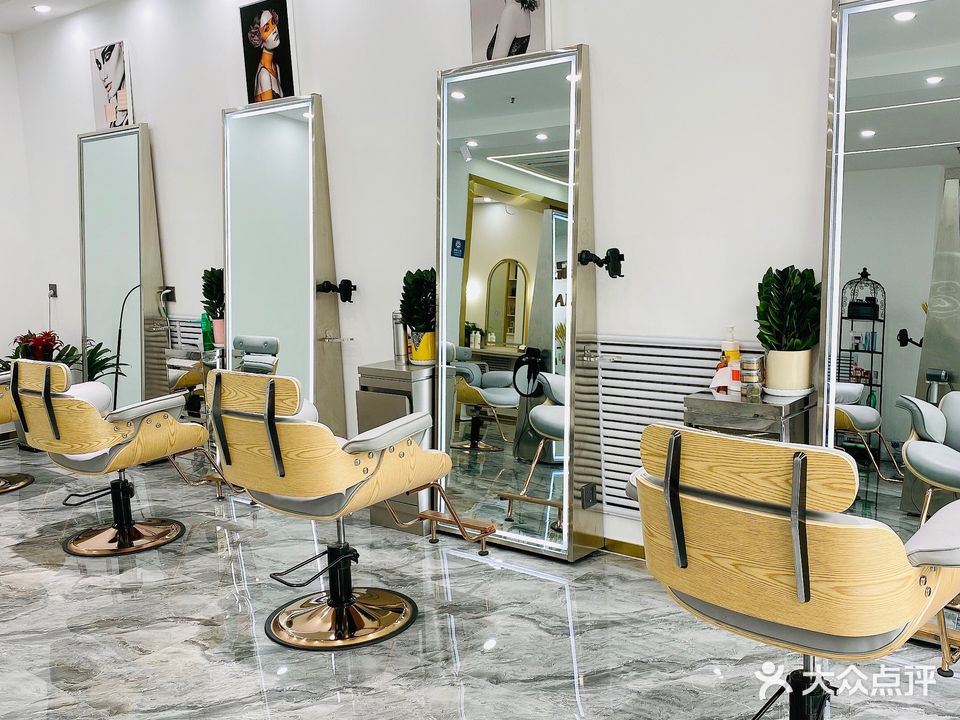 吉兰朵·Hair Salon (万达店)