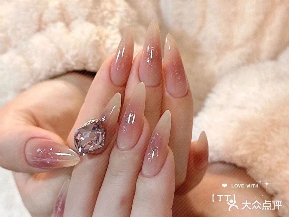 十七美甲