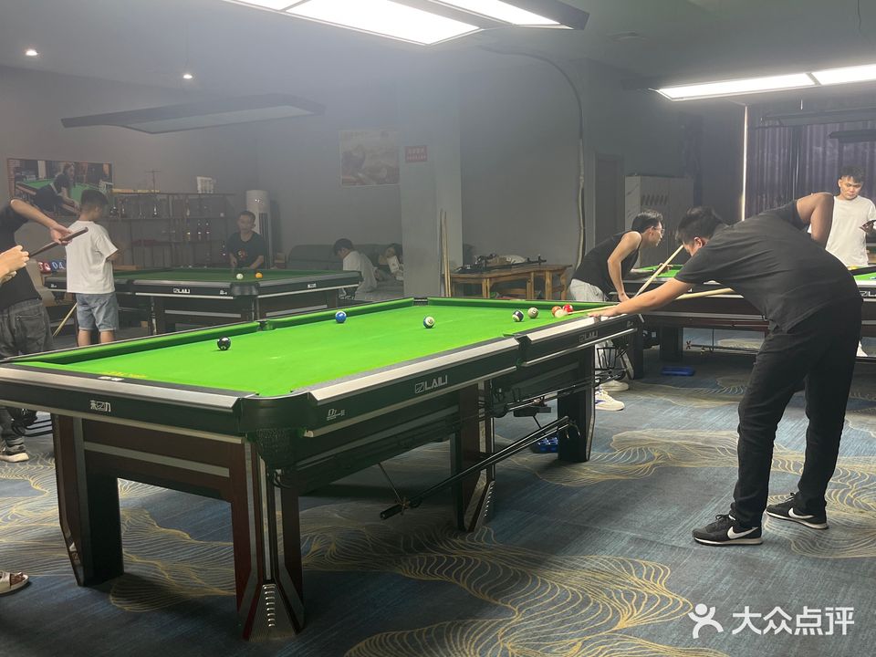 辉就台球俱乐部。(元江商业广场店)