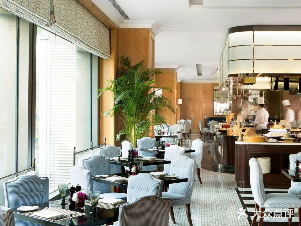 东海朗廷酒店秀·Silk自助餐厅(深圳东海朗廷酒店店)