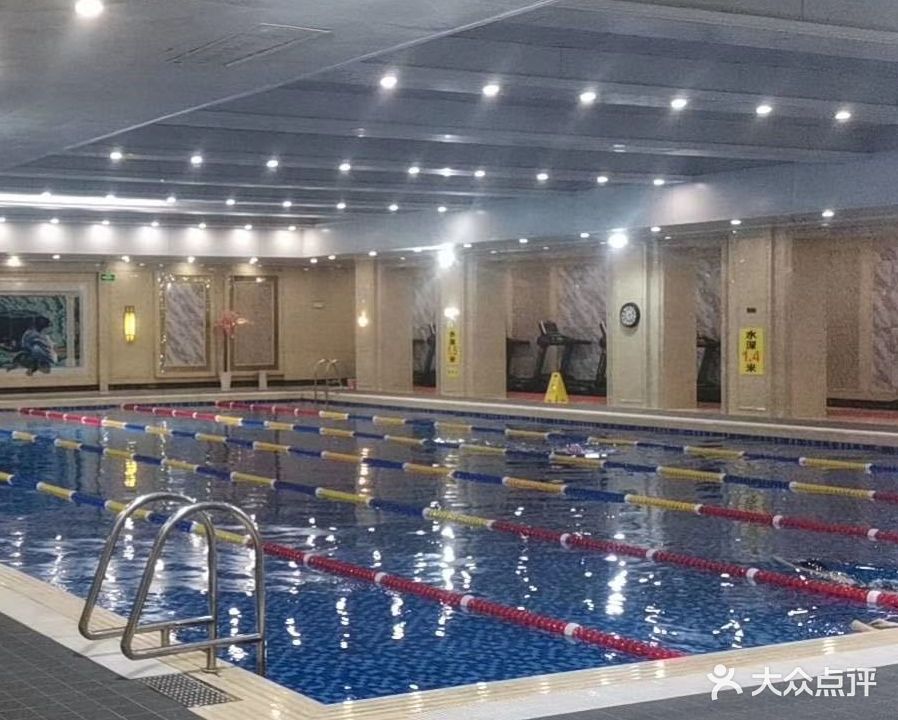 三川体育五星级恒温游泳馆(云龙华府店)