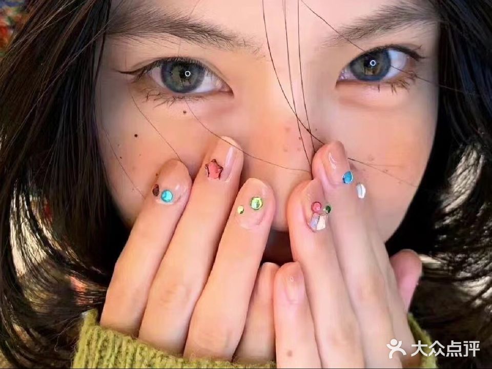 禾Li家+美甲美睫皮肤管理