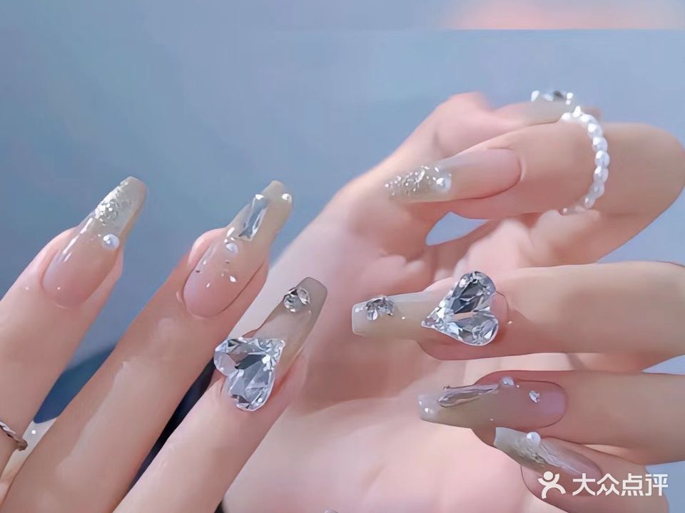 鸿悦·美甲美睫·养生·皮肤管理