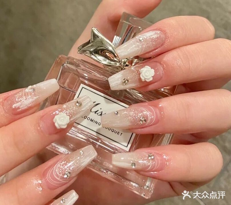 雪雪美甲馆