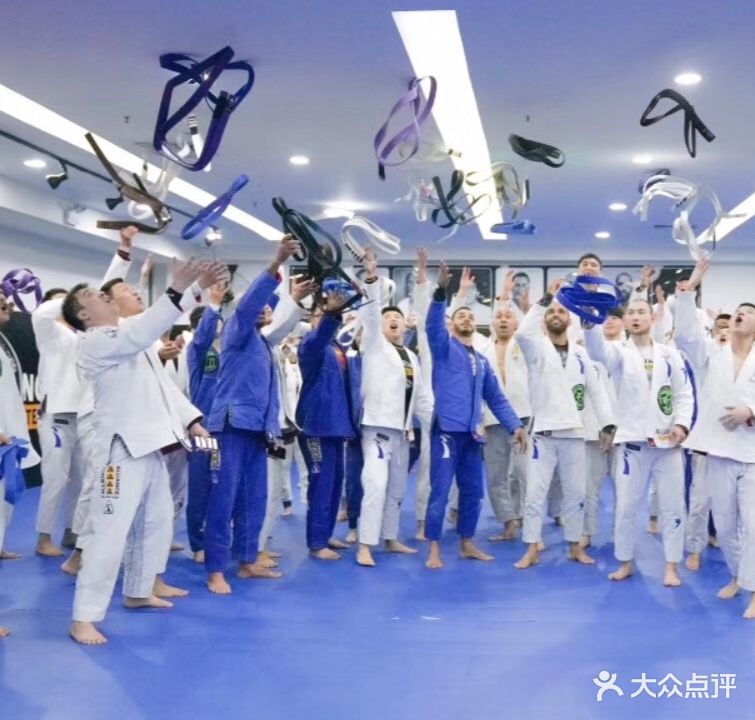 CTCALLIANCE综合格斗俱乐部(华府天地购物中心哈尔滨路店)