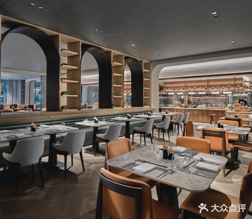 JING全日制餐厅(滨奥皇冠假日酒店)