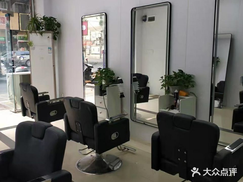 狂剪族发型社