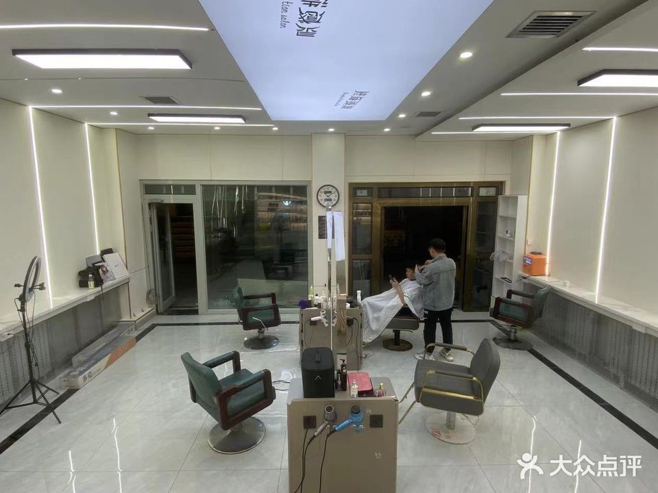 灵感沙龙烫染造型(瑞丰商场店)