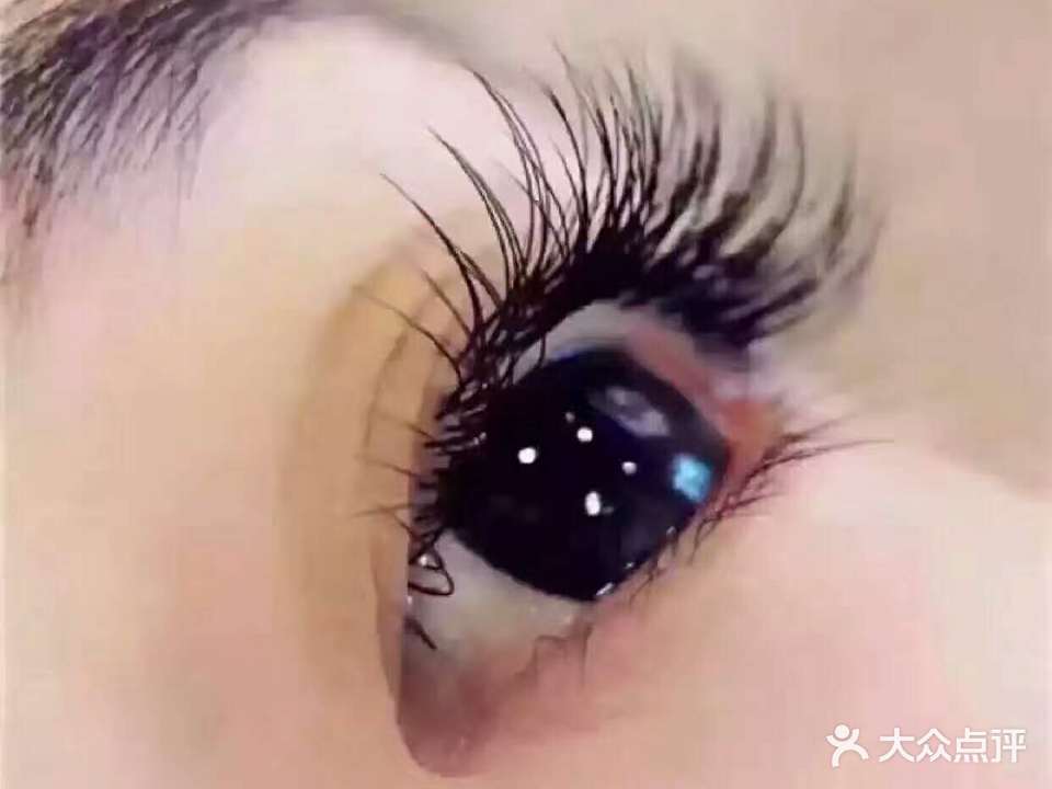 酱紫美睫美甲