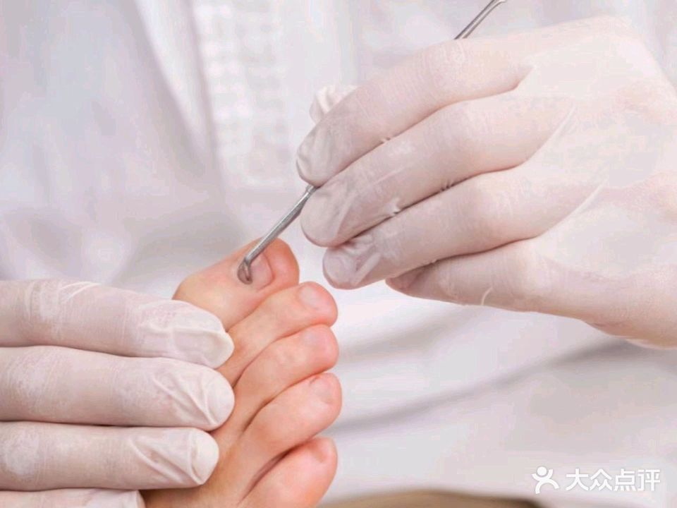 聚缘修脚足疗