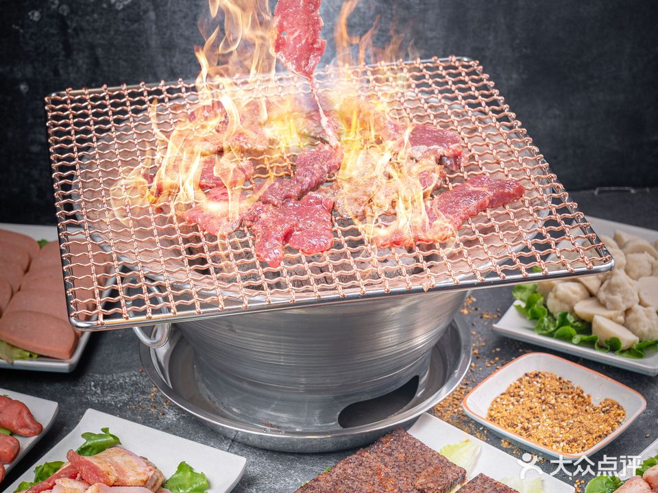 小泥炉烤肉(东南天地店)