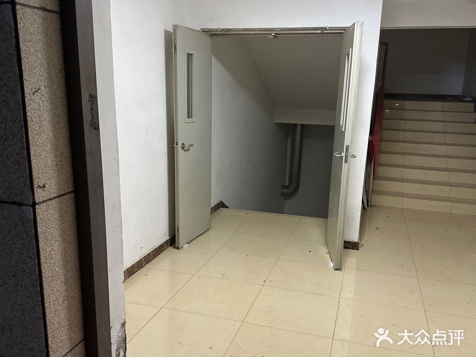 晟新台球