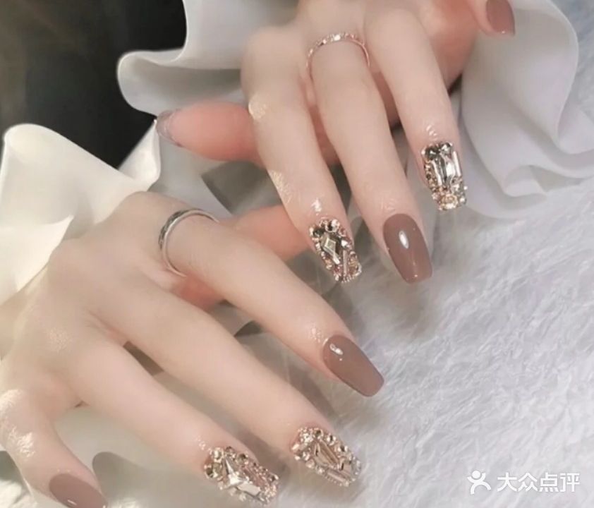 纤色美甲店