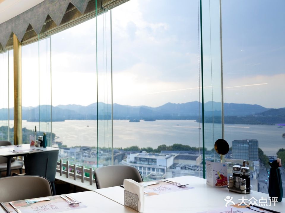 友好饭店·西湖旋转全湖景餐厅