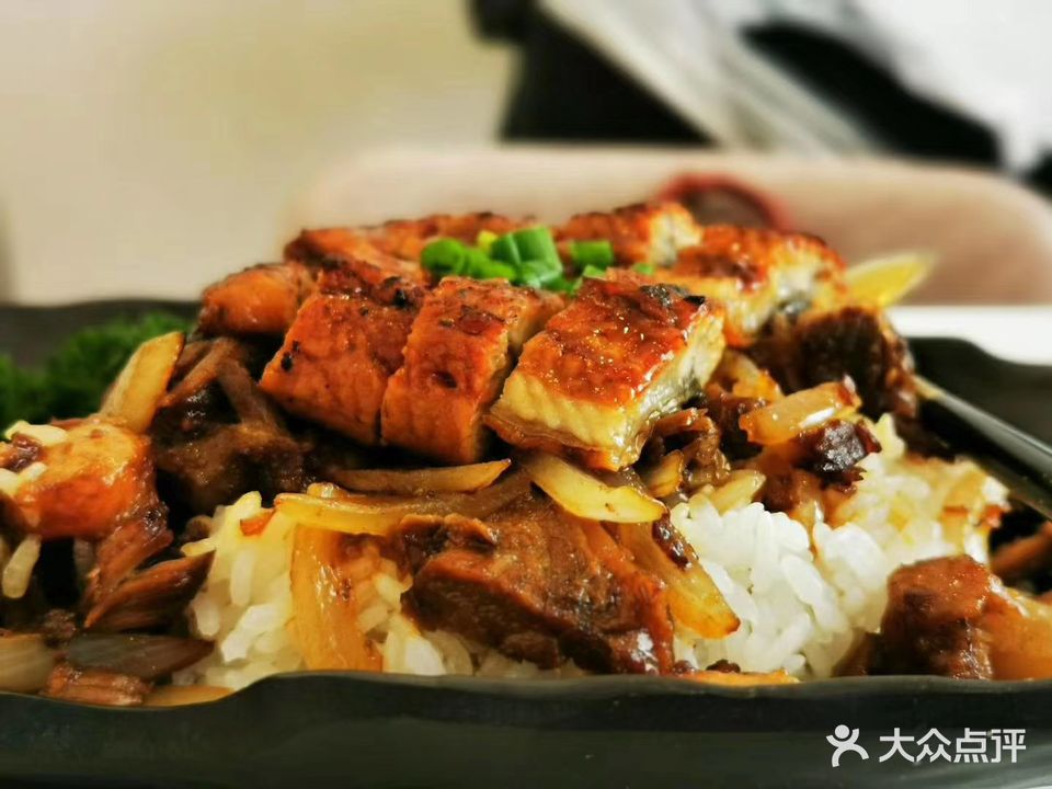 邹城华厨(齐鲁店)